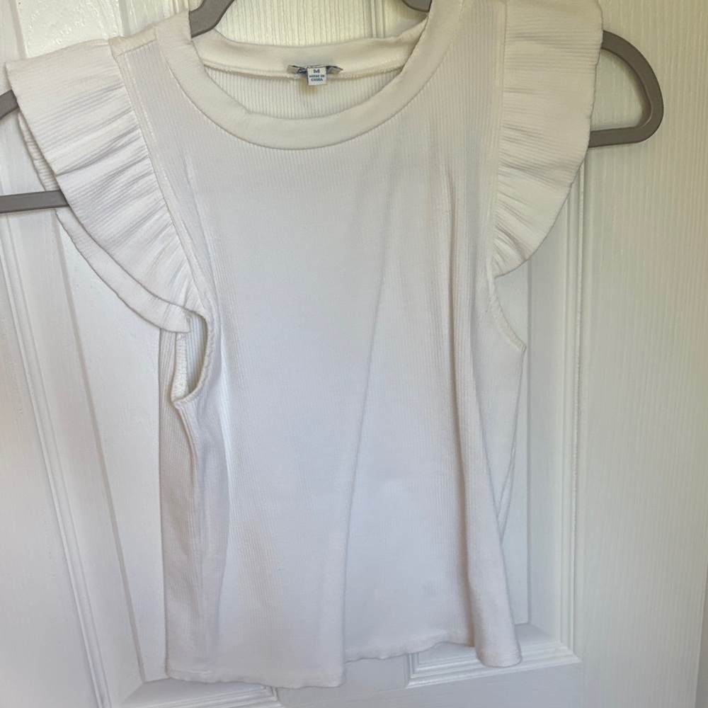 Francesca's Collections White Ruffled Cap Sleeve Blouse
